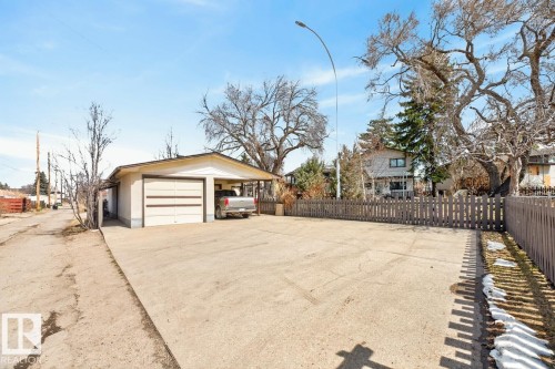 6036 105B Street, Edmonton, AB - Outdoor