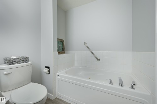 304 6220 Fulton Road, Edmonton, AB - Indoor Photo Showing Bathroom