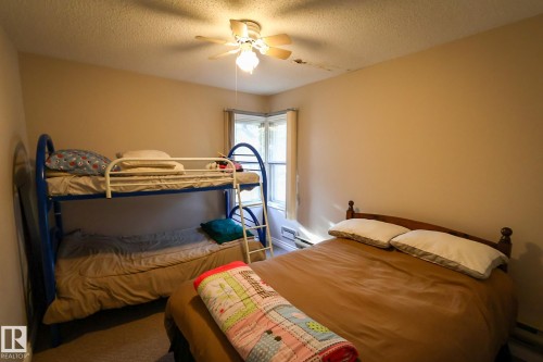 400 60501 Range Road 120, Rural St. Paul County, AB - Indoor Photo Showing Bedroom