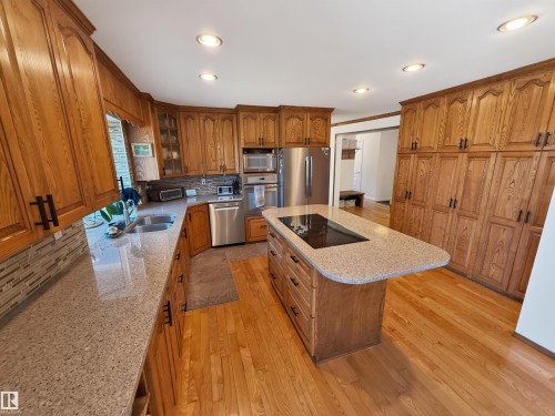 3 Westminster Close, Spruce Grove, AB - Indoor Photo Showing Kitchen With Double Sink
