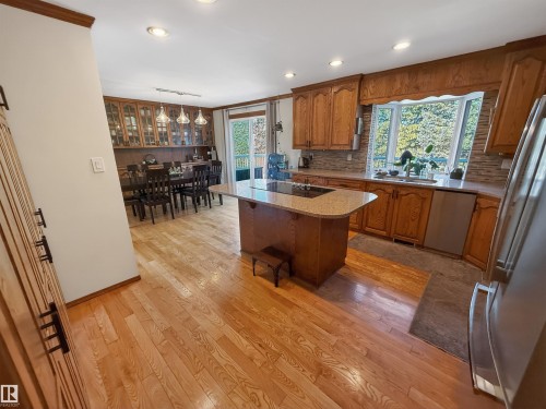 3 Westminster Close, Spruce Grove, AB - Indoor Photo Showing Kitchen