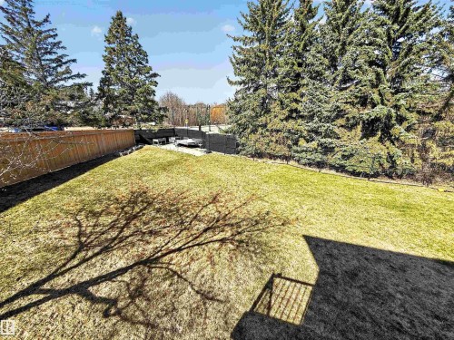 3 Westminster Close, Spruce Grove, AB - Outdoor