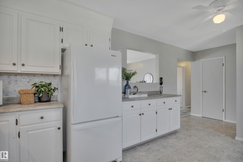 4410 42B Avenue, Leduc, AB - Indoor