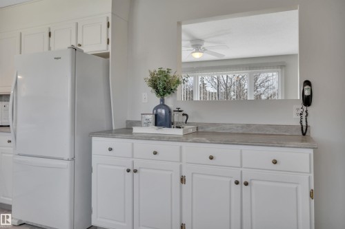 4410 42B Avenue, Leduc, AB - Indoor Photo Showing Other Room