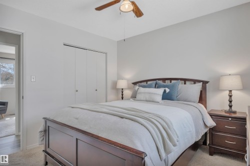 4410 42B Avenue, Leduc, AB - Indoor Photo Showing Bedroom