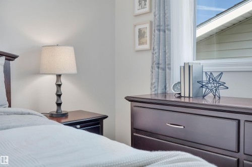 4410 42B Avenue, Leduc, AB - Indoor Photo Showing Bedroom