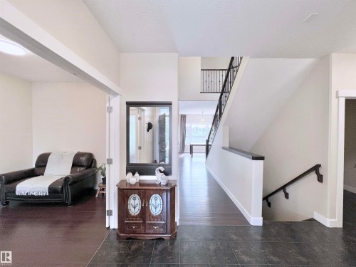8967 24 Avenue, Edmonton, AB - Indoor Photo Showing Other Room