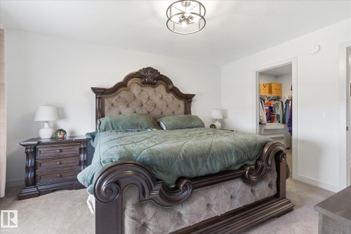 33 Sumac Close, Fort Saskatchewan, AB - Indoor Photo Showing Bedroom