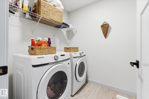 33 Sumac Close, Fort Saskatchewan, AB - Indoor Photo Showing Laundry Room