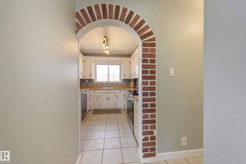 15972 110B Avenue, Edmonton, AB - Indoor Photo Showing Other Room