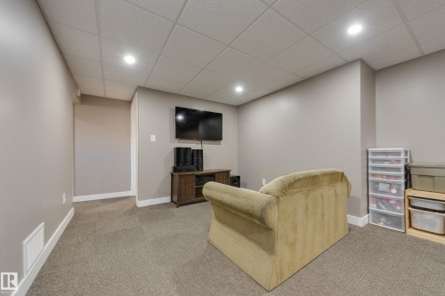 15972 110B Avenue, Edmonton, AB - Indoor Photo Showing Other Room