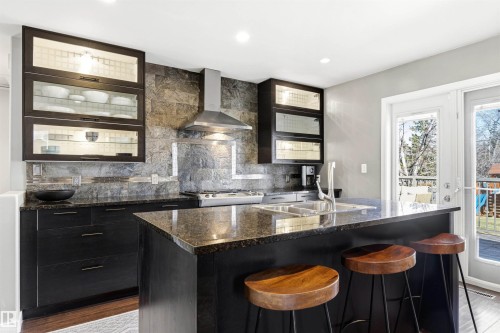 10916 60 Avenue, Edmonton, AB - Indoor Photo Showing Kitchen With Double Sink