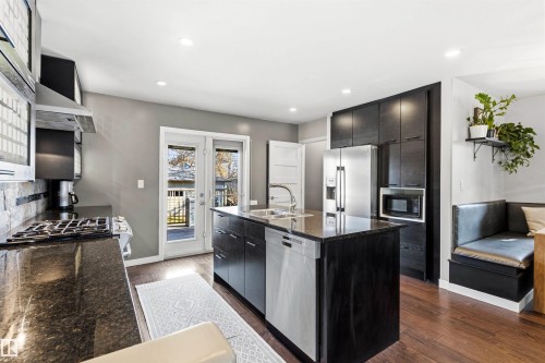 10916 60 Avenue, Edmonton, AB - Indoor Photo Showing Kitchen With Double Sink With Upgraded Kitchen
