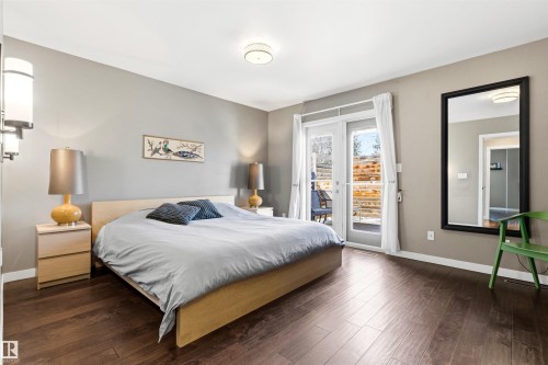 10916 60 Avenue, Edmonton, AB - Indoor Photo Showing Bedroom