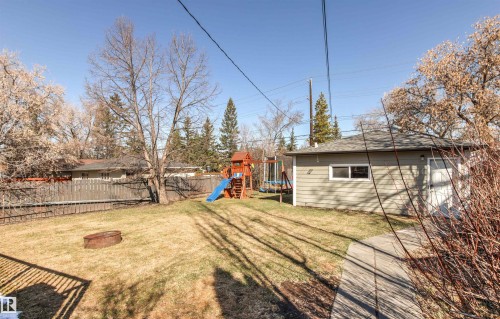 10916 60 Avenue, Edmonton, AB - Outdoor