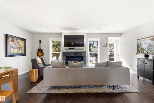10916 60 Avenue, Edmonton, AB - Indoor Photo Showing Living Room With Fireplace