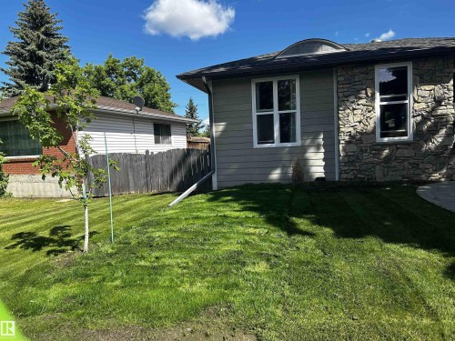 10916 60 Avenue, Edmonton, AB - Outdoor