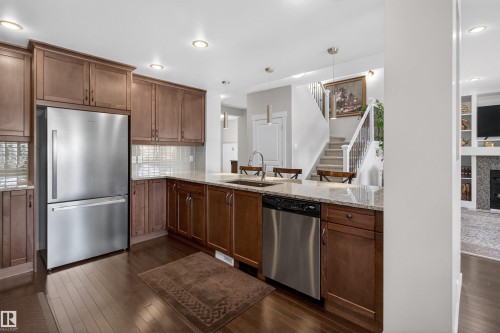 22030 95A Avenue, Edmonton, AB - Indoor Photo Showing Kitchen