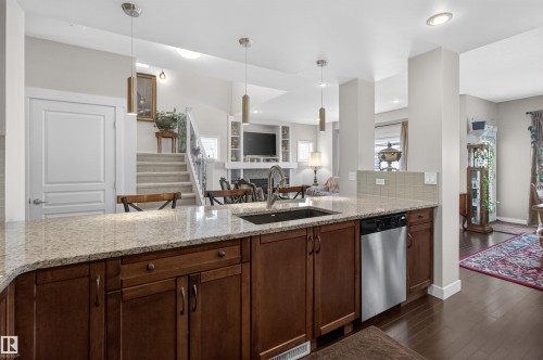 22030 95A Avenue, Edmonton, AB - Indoor Photo Showing Kitchen With Upgraded Kitchen