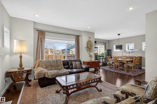 22030 95A Avenue, Edmonton, AB - Indoor Photo Showing Living Room