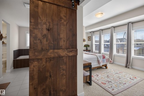 22030 95A Avenue, Edmonton, AB - Indoor