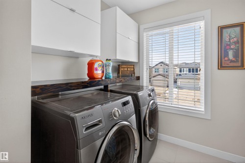22030 95A Avenue, Edmonton, AB - Indoor Photo Showing Laundry Room