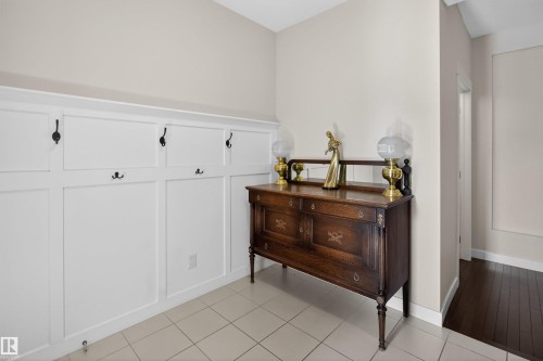 22030 95A Avenue, Edmonton, AB - Indoor Photo Showing Other Room