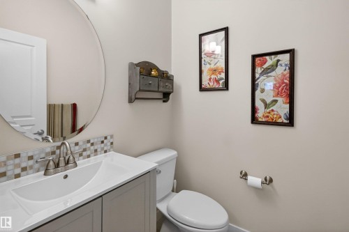 22030 95A Avenue, Edmonton, AB - Indoor Photo Showing Bathroom