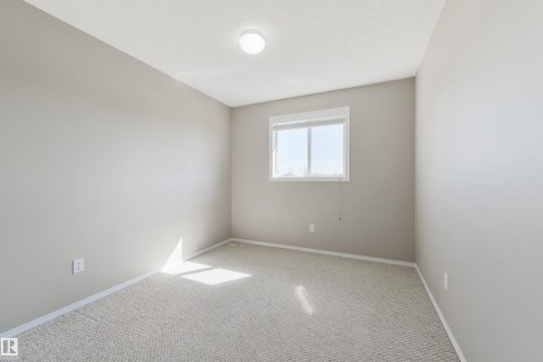 Bedroom 3 - 2923 30 Street, Edmonton, AB - Indoor Photo Showing Other Room