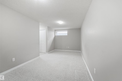 2923 30 Street, Edmonton, AB - Indoor