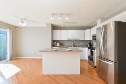 2923 30 Street, Edmonton, AB - Indoor Photo Showing Kitchen