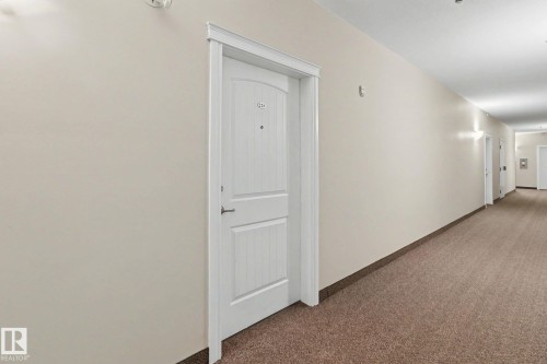 228 8528 82 Avenue, Edmonton, AB - Indoor Photo Showing Other Room