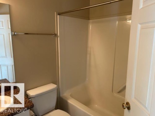 50 9630 176 Street, Edmonton, AB - Indoor Photo Showing Bathroom