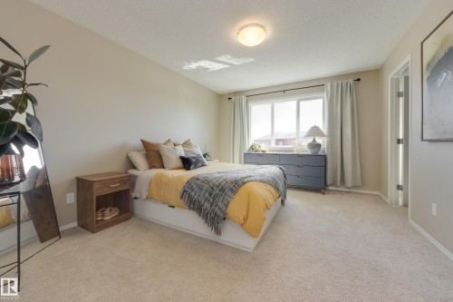 12228 176 Avenue, Edmonton, AB - Indoor Photo Showing Bedroom