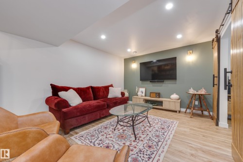 12228 176 Avenue, Edmonton, AB - Indoor Photo Showing Living Room
