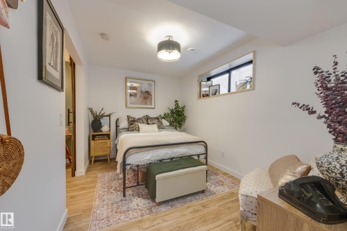 12228 176 Avenue, Edmonton, AB - Indoor Photo Showing Bedroom