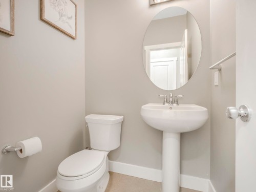 3613 Cherry Link Link, Edmonton, AB - Indoor Photo Showing Bathroom