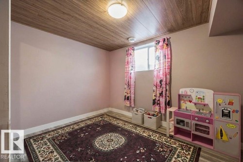 9827 152 Street, Edmonton, AB - Indoor Photo Showing Other Room