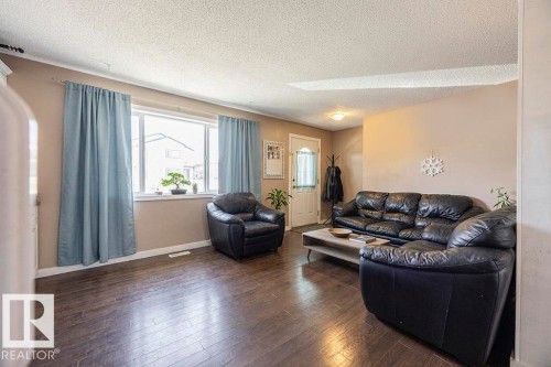 9827 152 Street, Edmonton, AB - Indoor Photo Showing Living Room