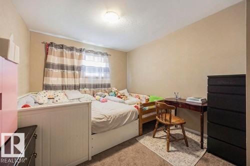 9827 152 Street, Edmonton, AB - Indoor Photo Showing Bedroom