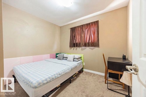 9827 152 Street, Edmonton, AB - Indoor Photo Showing Bedroom
