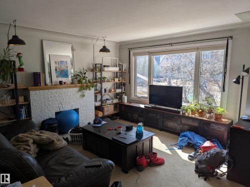 10838 64 Avenue, Edmonton, AB - Indoor Photo Showing Other Room