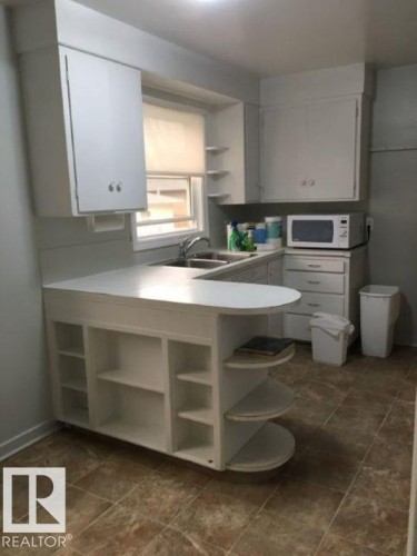 10838 64 Avenue, Edmonton, AB - Indoor