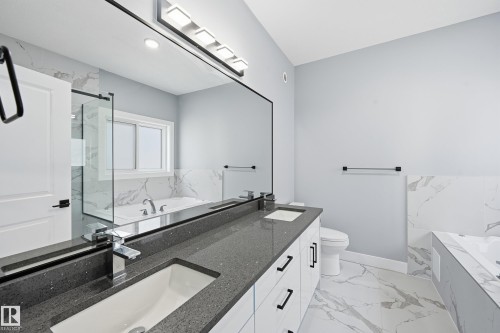 829 Morris Avenue, Leduc, AB - Indoor Photo Showing Bathroom
