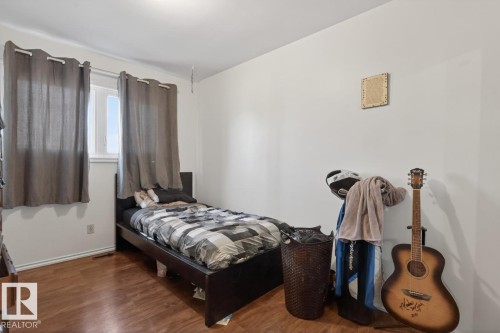 4641 116 Avenue, Edmonton, AB - Indoor Photo Showing Bedroom