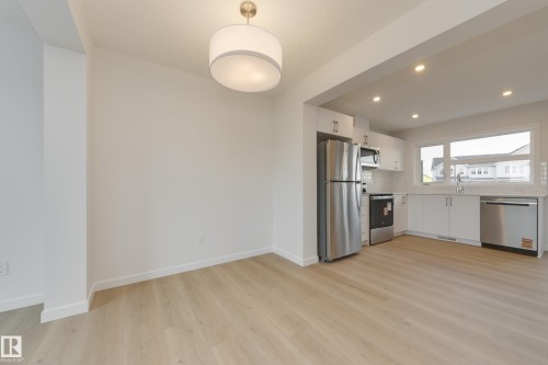 17226 4 Street Nw, Edmonton, AB - Indoor Photo Showing Kitchen