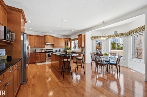 1198 Hollands Way, Edmonton, AB - Indoor