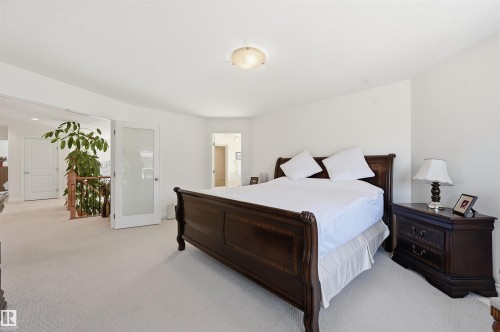 1198 Hollands Way, Edmonton, AB - Indoor Photo Showing Bedroom