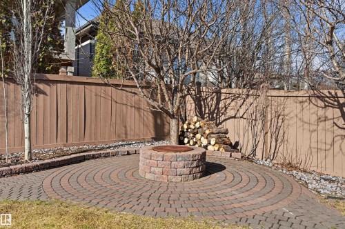1198 Hollands Way, Edmonton, AB - Outdoor