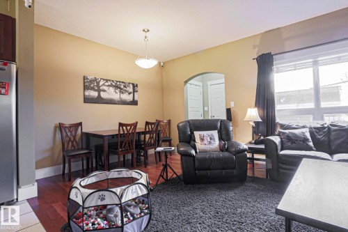 12849 133 Street Nw, Edmonton, AB - Indoor Photo Showing Living Room